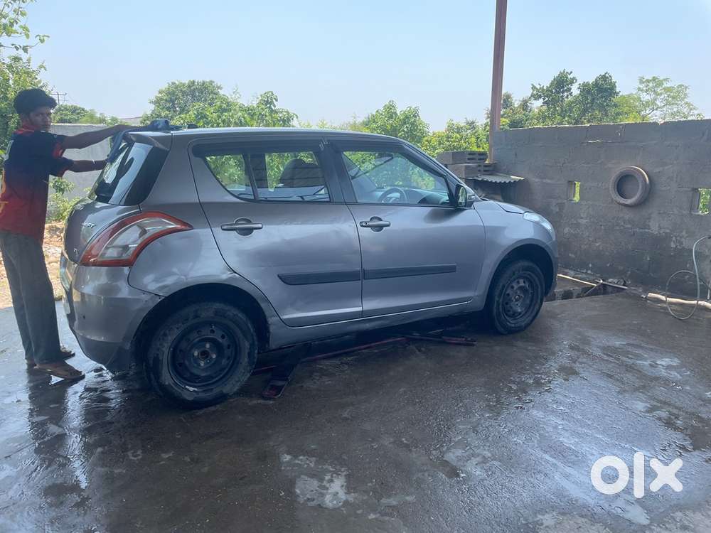 Maruti Swift Vxi 2015