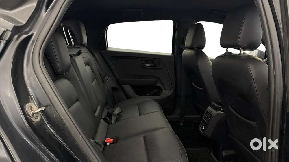 Tata Altroz Xz Plus (s) Dark Edition, 2021, Petrol
