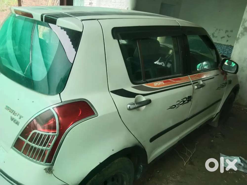 Maruti Suzuki Swift 2011 Diesel 89753 Km Driven