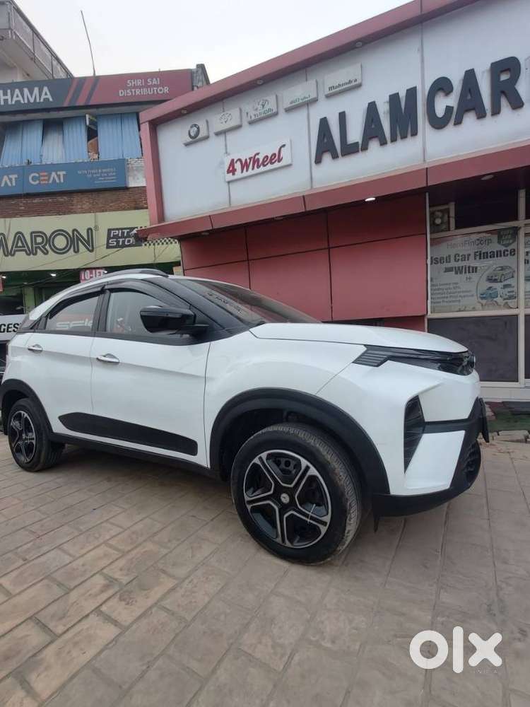 Tata Nexon Pure Plus (s) Petrol Amt, 2024, Cng & Hybrids
