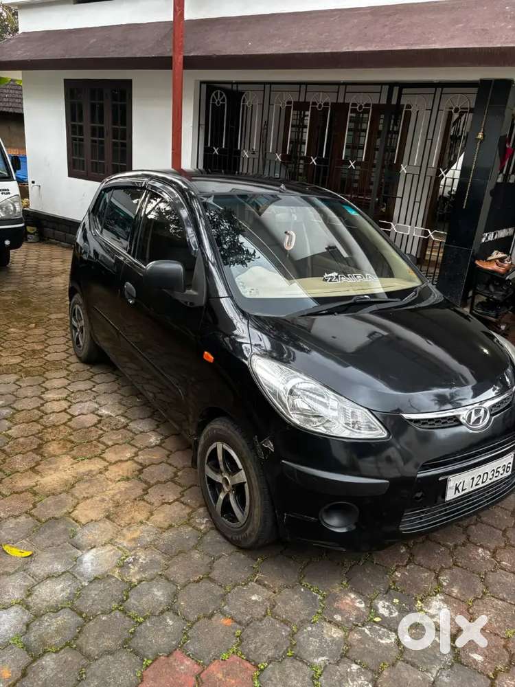 Hyundai I10 Sportz 2008 Petrol New Tyre With Alloy. New Insurence
