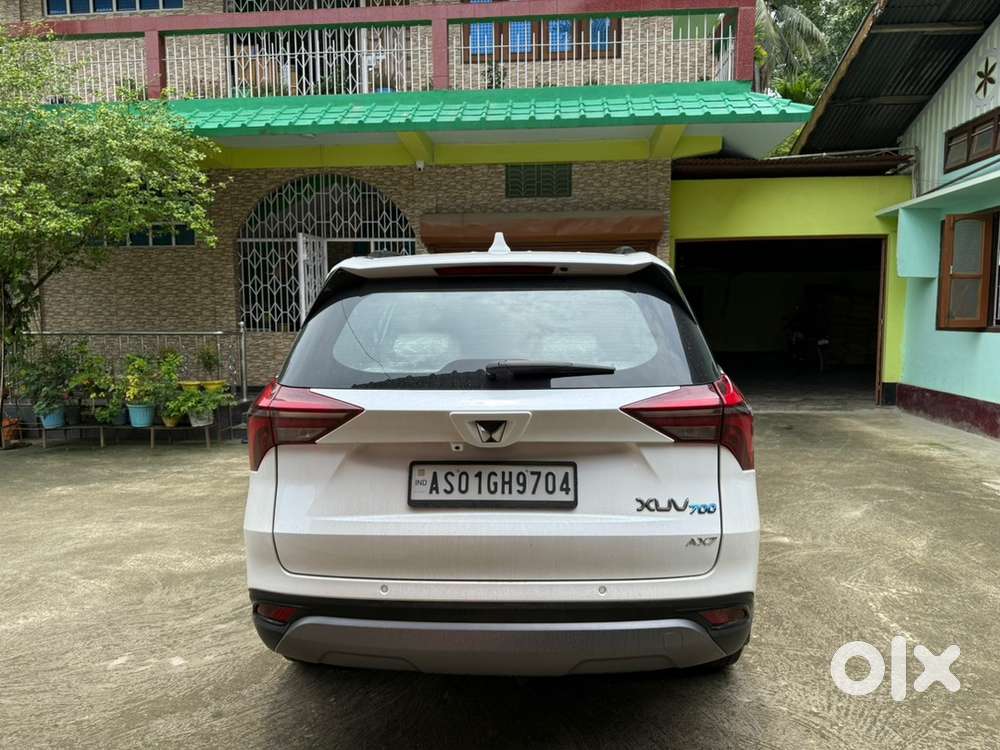 Mahindra Xuv700 2025 Petrol Well Maintained