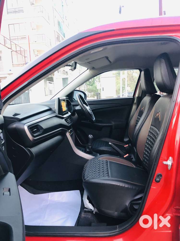 Maruti Suzuki Brezza Vxi S-cng, 2023, Petrol