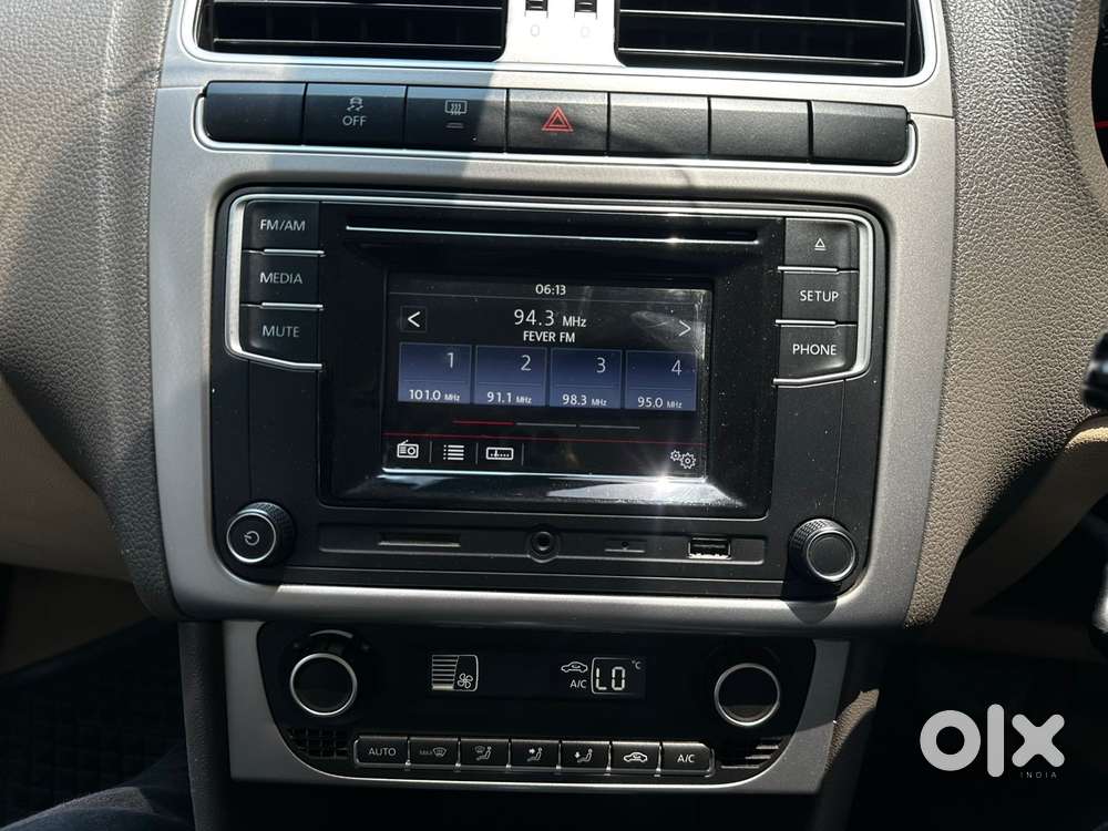 Volkswagen Vento 1.2 Tsi Highline Plus At, 2017, Petrol