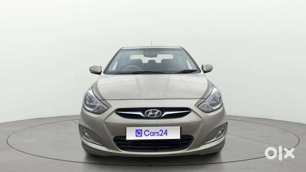 Hyundai Verna Fluidic 1.6 Vtvt Sx, 2012, Petrol