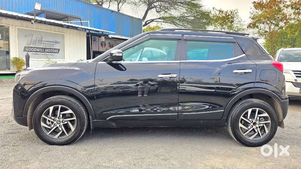 Mahindra Xuv300 W8 (o) 1.5 Diesel Amt, 2024, Diesel