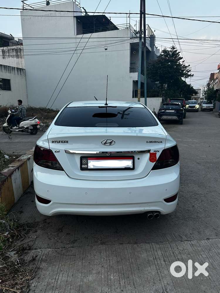 Hyundai Verna Petrol 2013