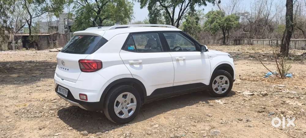 Hyundai Venue S 1.2 Petrol, 2019, Petrol