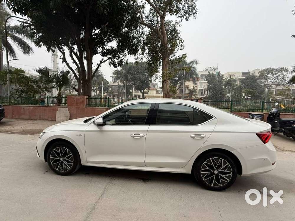 Skoda Octavia 2.0 L K Tsi At, 2022, Petrol