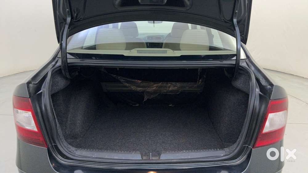 Skoda Rapid 1.6 Mpi At Style, 2019, Petrol