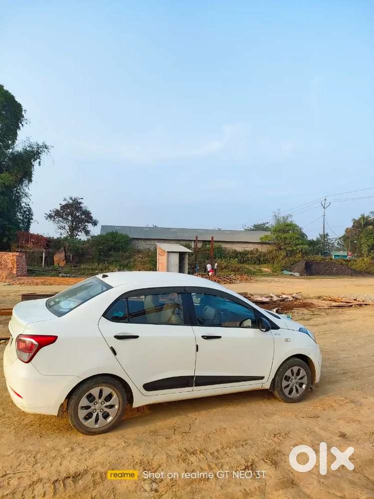 Hyundai Xcent Petrol 2016