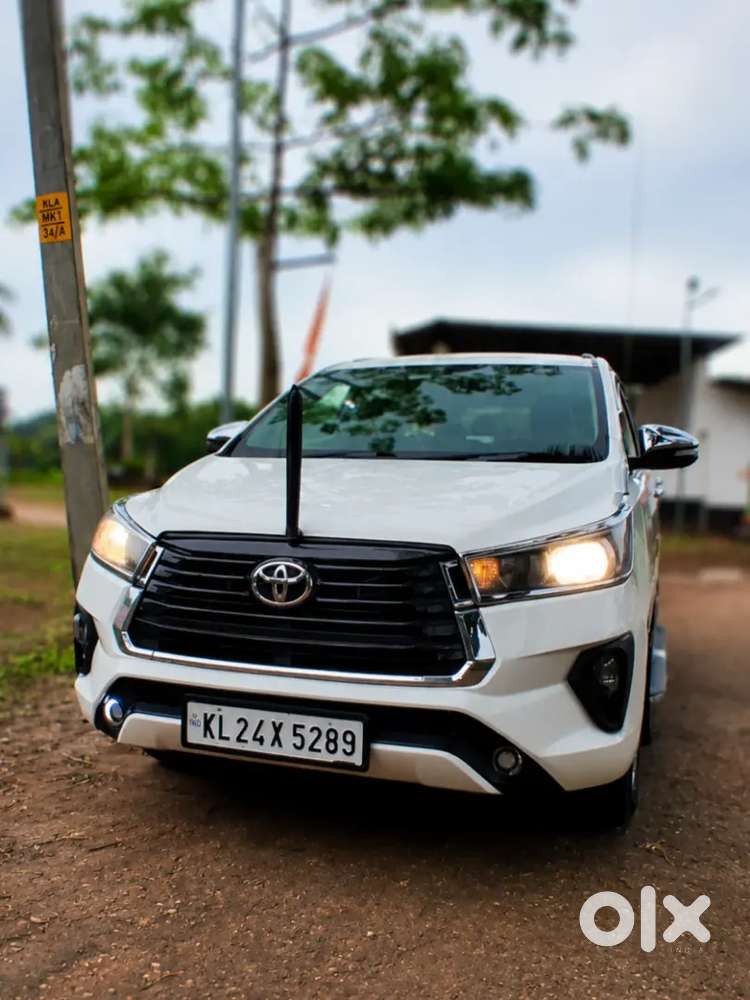 Toyota Innova Crysta 2016