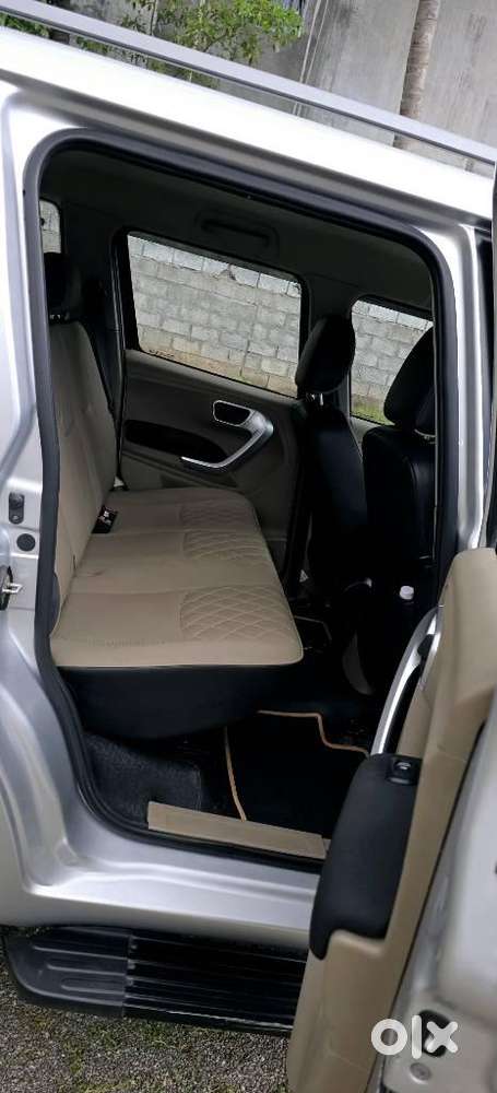 Mahindra Tuv 300 T10, 2018, Diesel