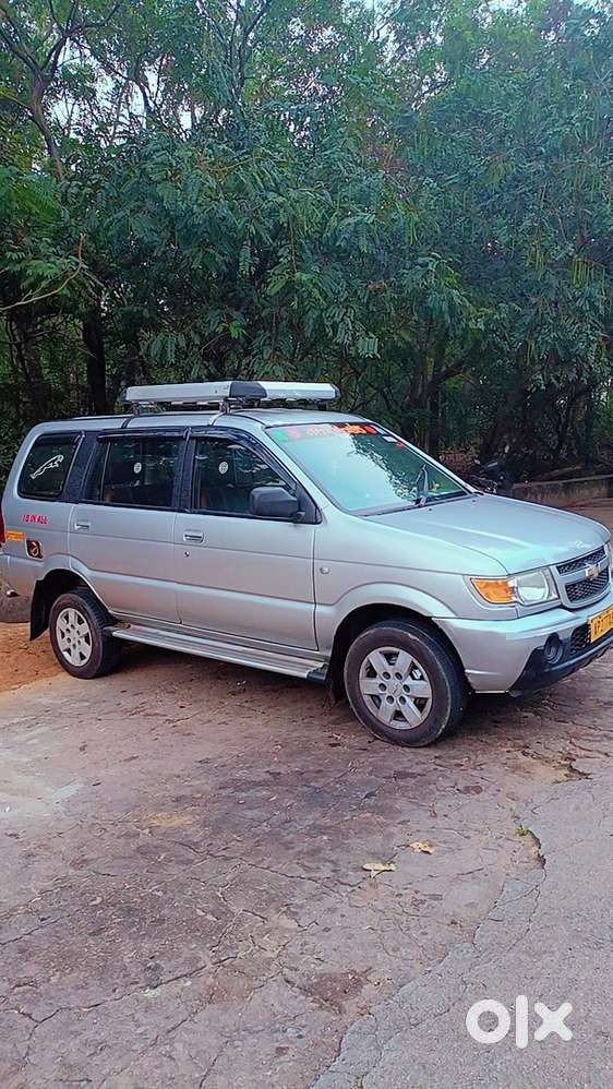Chevrolet Tavera 2015 Model