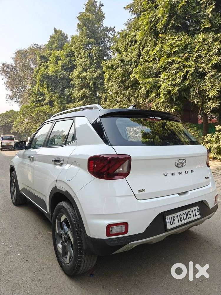 Hyundai Venue Sx Dual Tone Turbo, 2020, Petrol