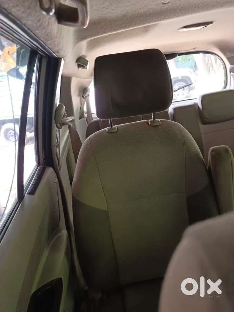 Toyota Innova 2014 Diesel 125000 Km Driven
