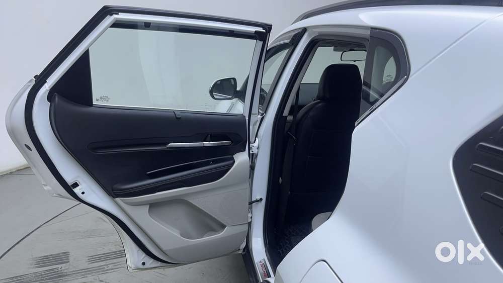 Kia Sonet Htx D, 2023, Petrol