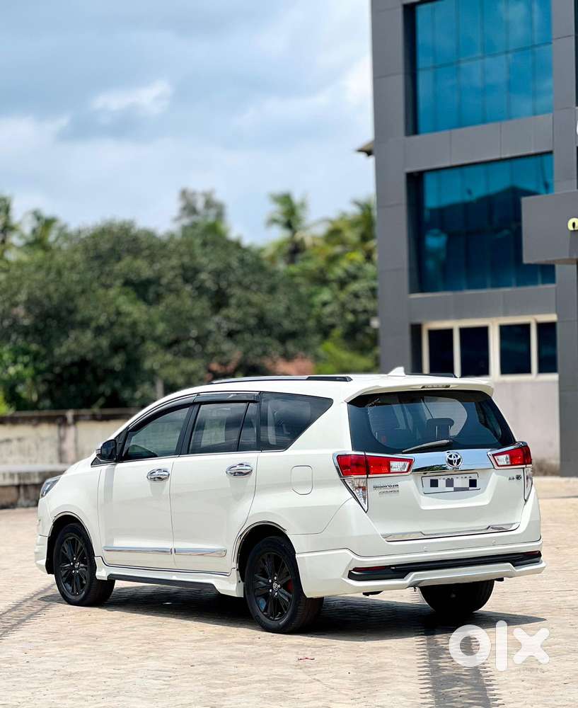 Toyota Innova Crysta 2.8 Z, 2017, Diesel
