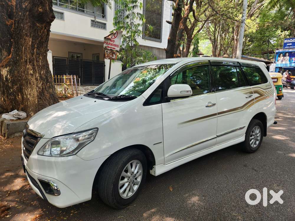 Toyota Innova 2.5 Zx 7 Str Bs-iv, 2014, Diesel