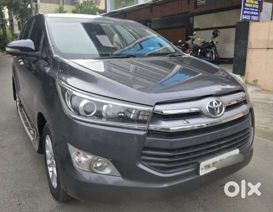 Toyota Innova Crysta 2.4 V 8 Str, 2017, Diesel