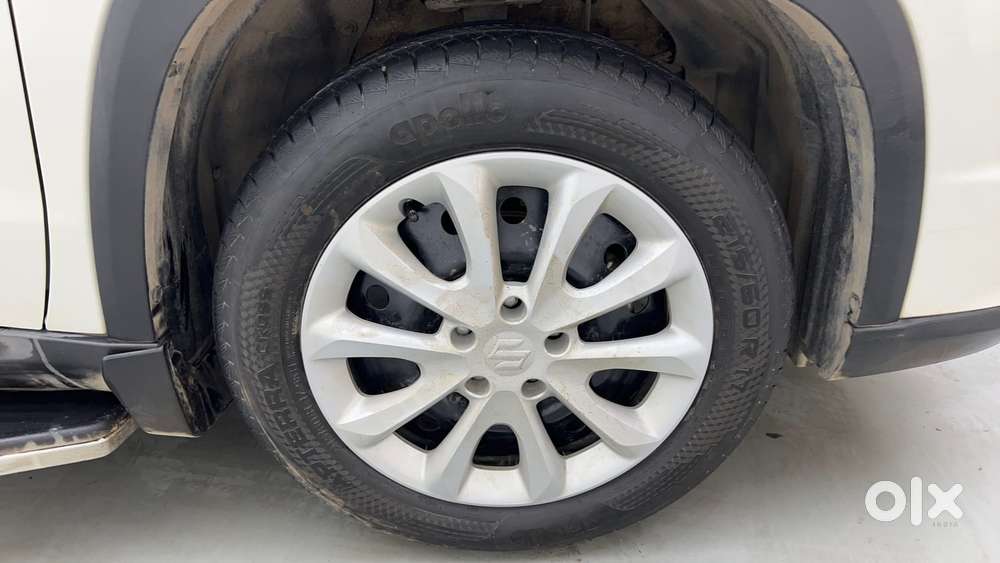 Maruti Suzuki Grand Vitara 1.5 Delta Smart Hybrid At, 2023, Petrol