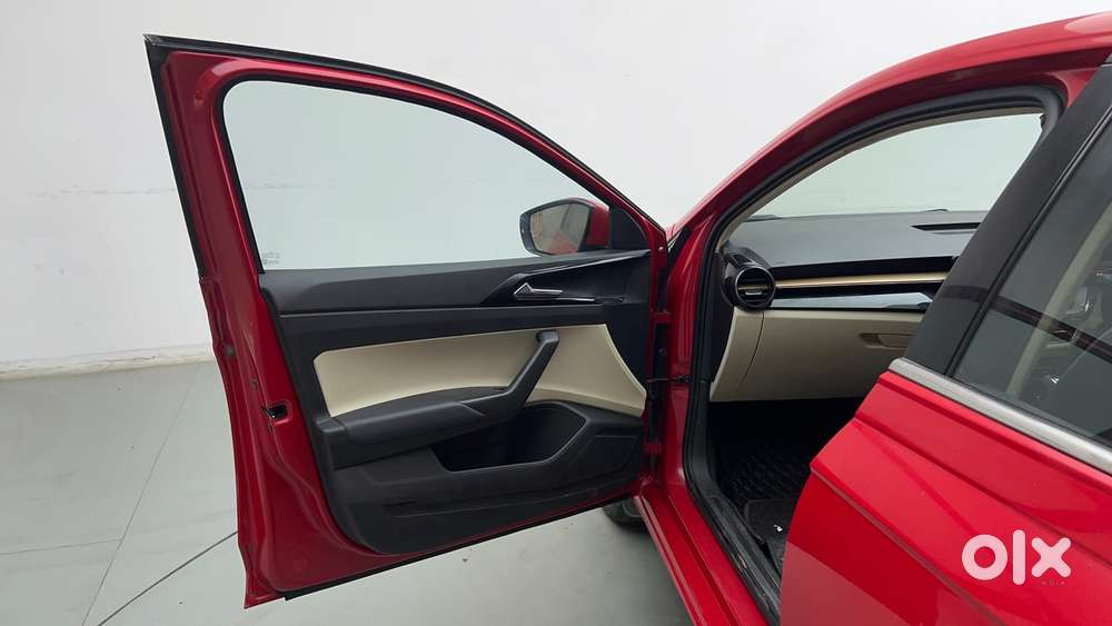 Skoda Slavia Style 1.0l Tsi At, 2022, Petrol