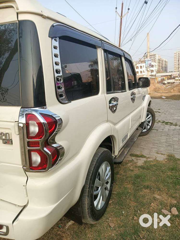 Mahindra Scorpio S4 Plus 4wd, 2016, Diesel