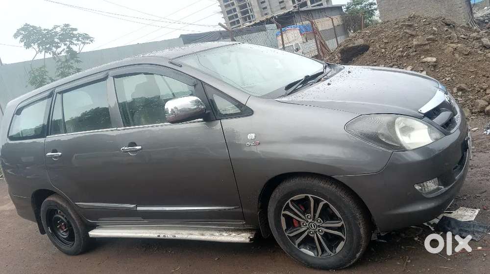 Toyota Innova 2.5g 2010 Ending Model 2030 All Documents Are Clear