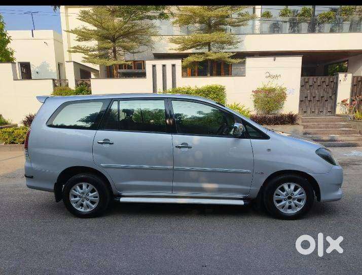 Toyota Innova 2.0 V, 2009, Diesel