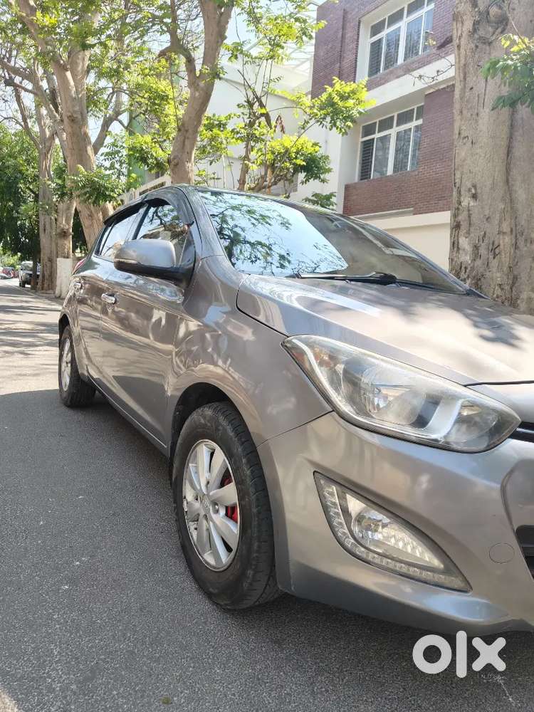 Hyundai I20 2014 Sports Diesel 2nd Owner