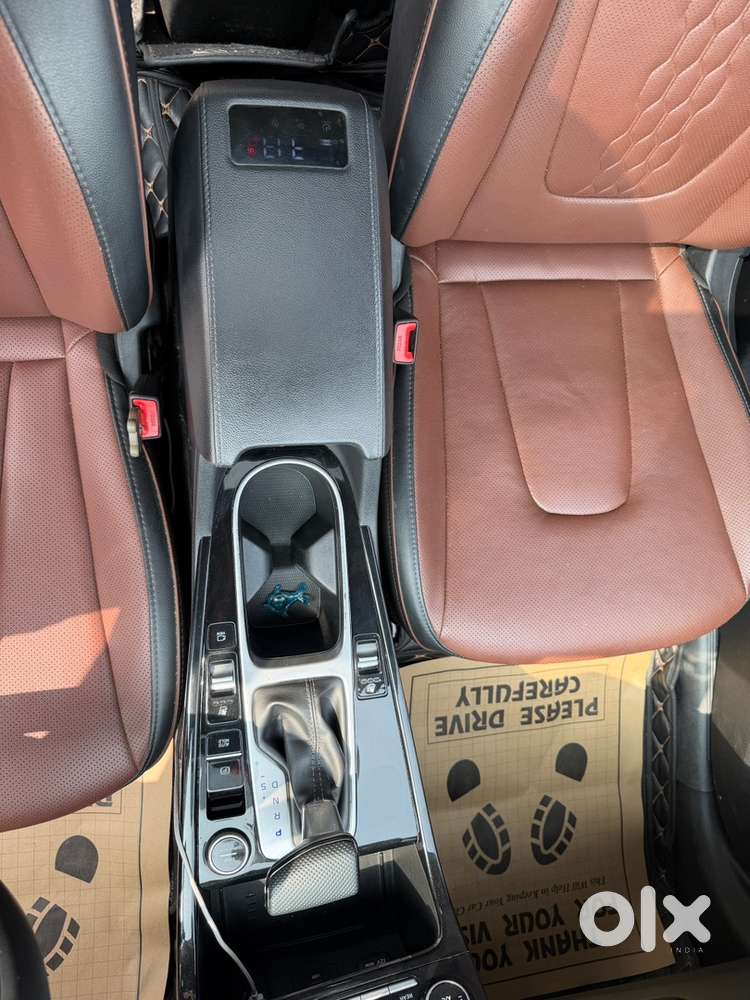 Hyundai Alcazar 2021 Signature (o) Diesel Automatic