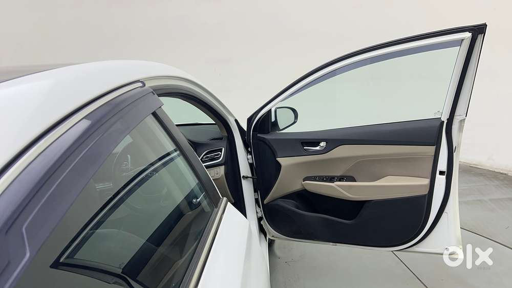 Hyundai Verna 1.5 S Plus Petrol Mt, 2022, Petrol