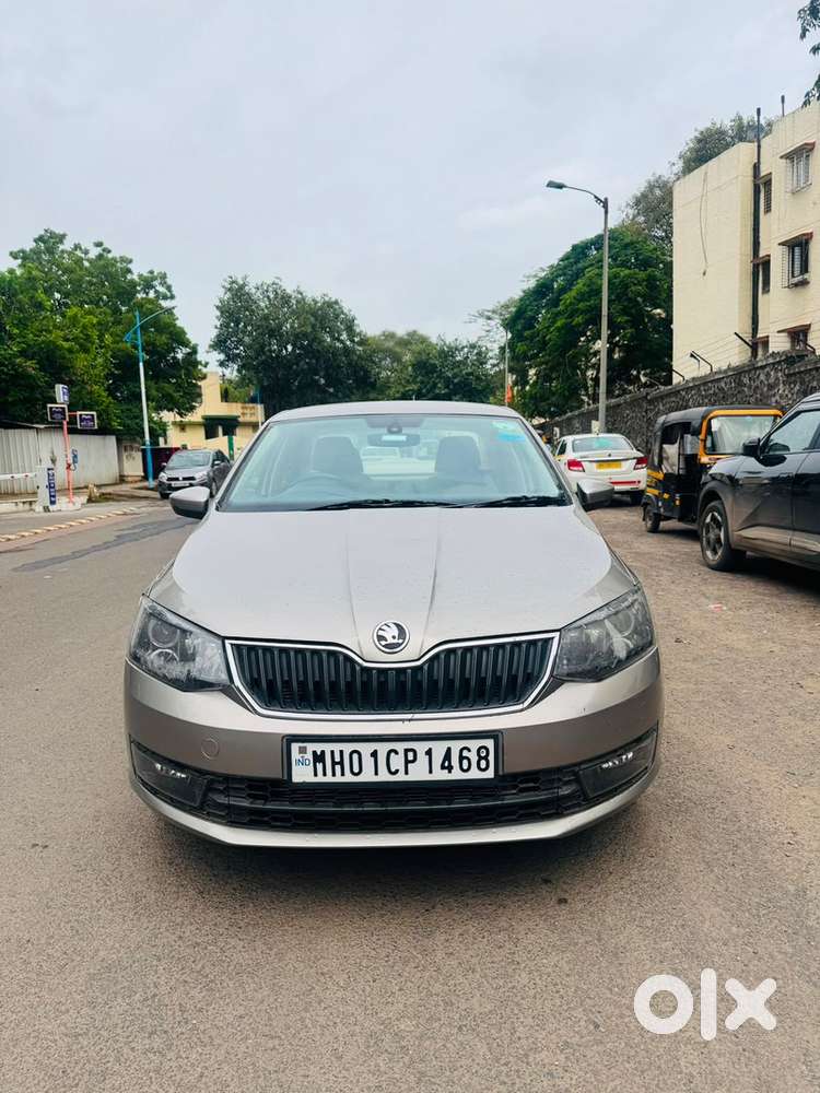 Skoda Rapid Elegance Petrol 2017