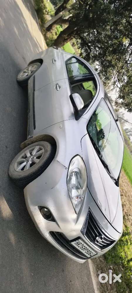 Nissan Sunny Edition Petrol 2012