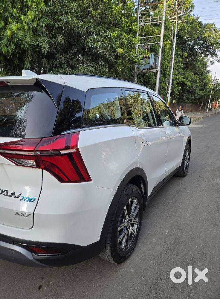 Mahindra Xuv700 2.2 Ax 7 Diesel At Str, 2023, Diesel