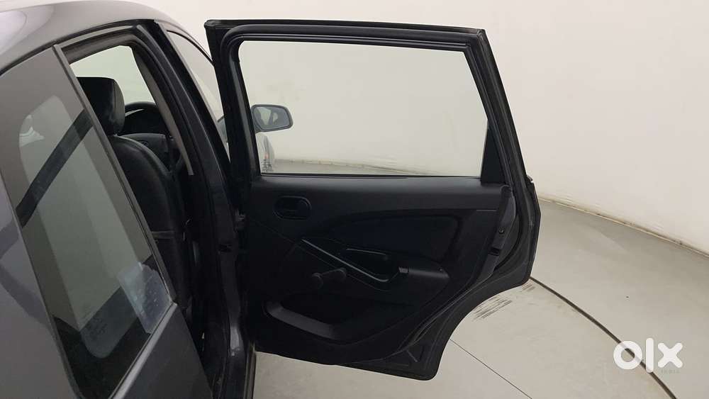 Ford Figo 2010-2012 Petrol Exi, 2015, Petrol