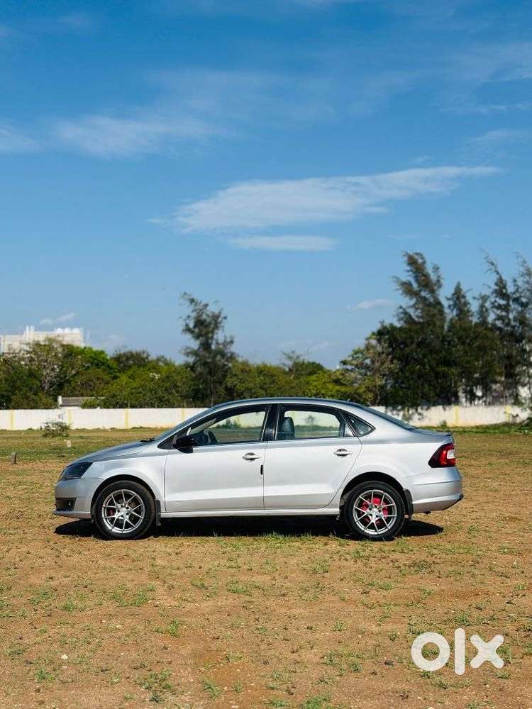 Skoda Rapid 1.0 Tsi Ambition, 2021, Petrol