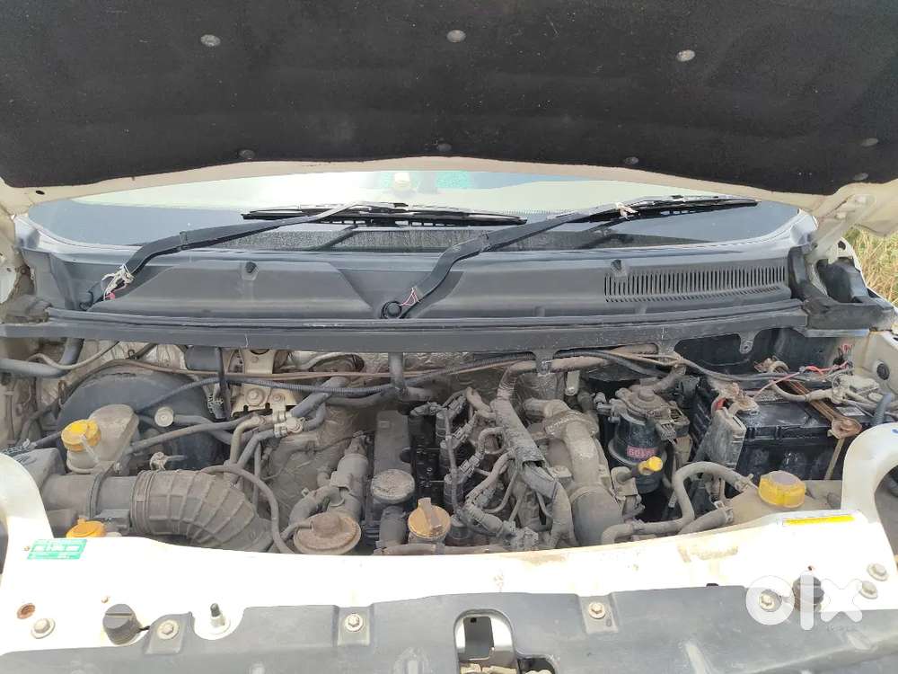 Mahindra Tuv 300 Plus