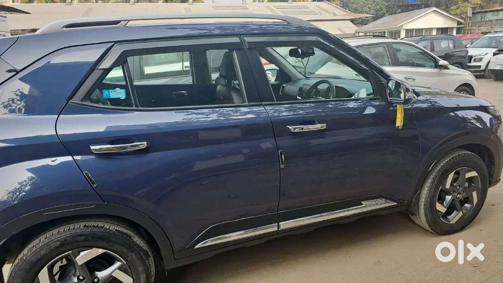 Hyundai Venue 2021 Petrol 20123 Km Driven