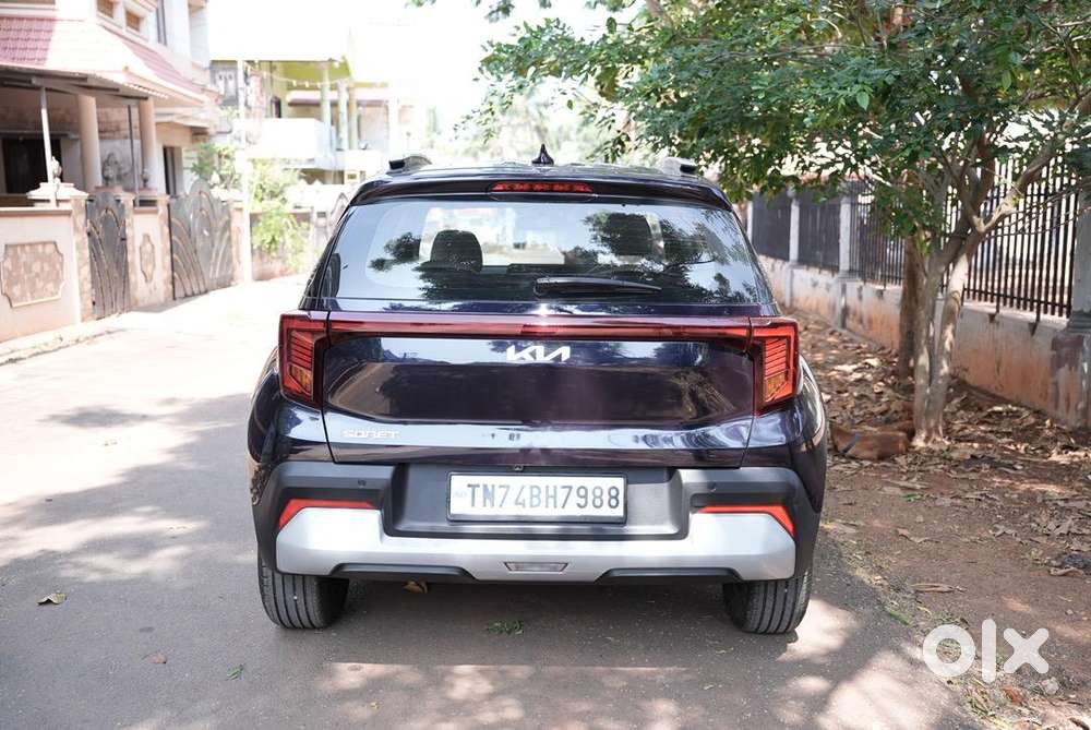 Kia Sonet 2025 Petrol Well Maintained