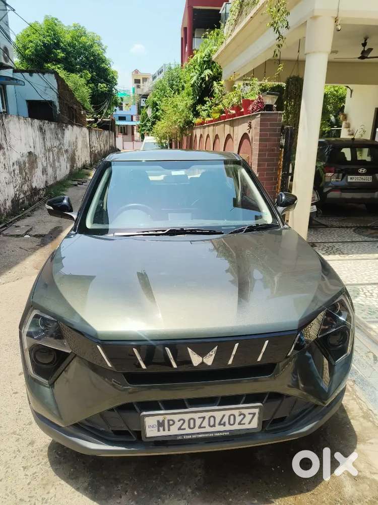 Mahindra Xuv 3xo 2024 Petrol Automatic Well Maintained