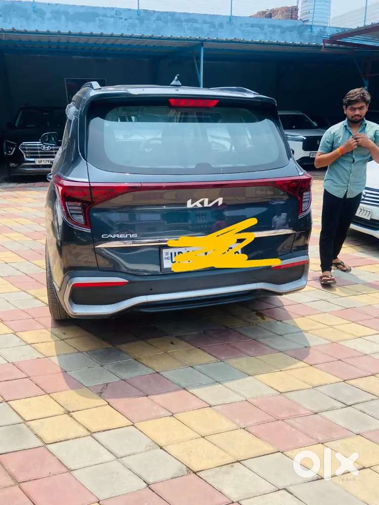 Kia Carens 2023 Petrol 51000 Km Driven And Cng Fitted Approved By Rto