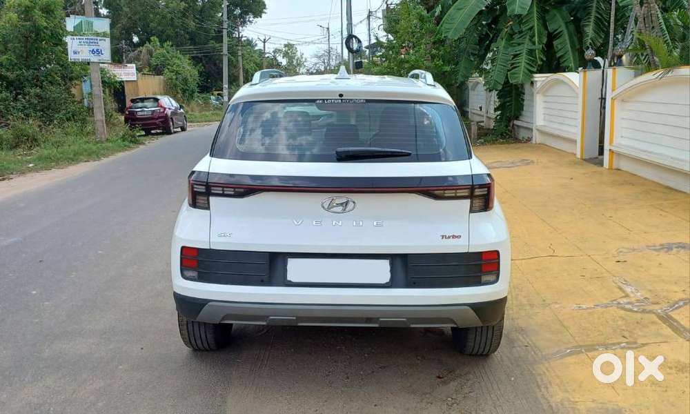 Hyundai Venue 1.0 Sx (o) Turbo Dct, 2024, Petrol