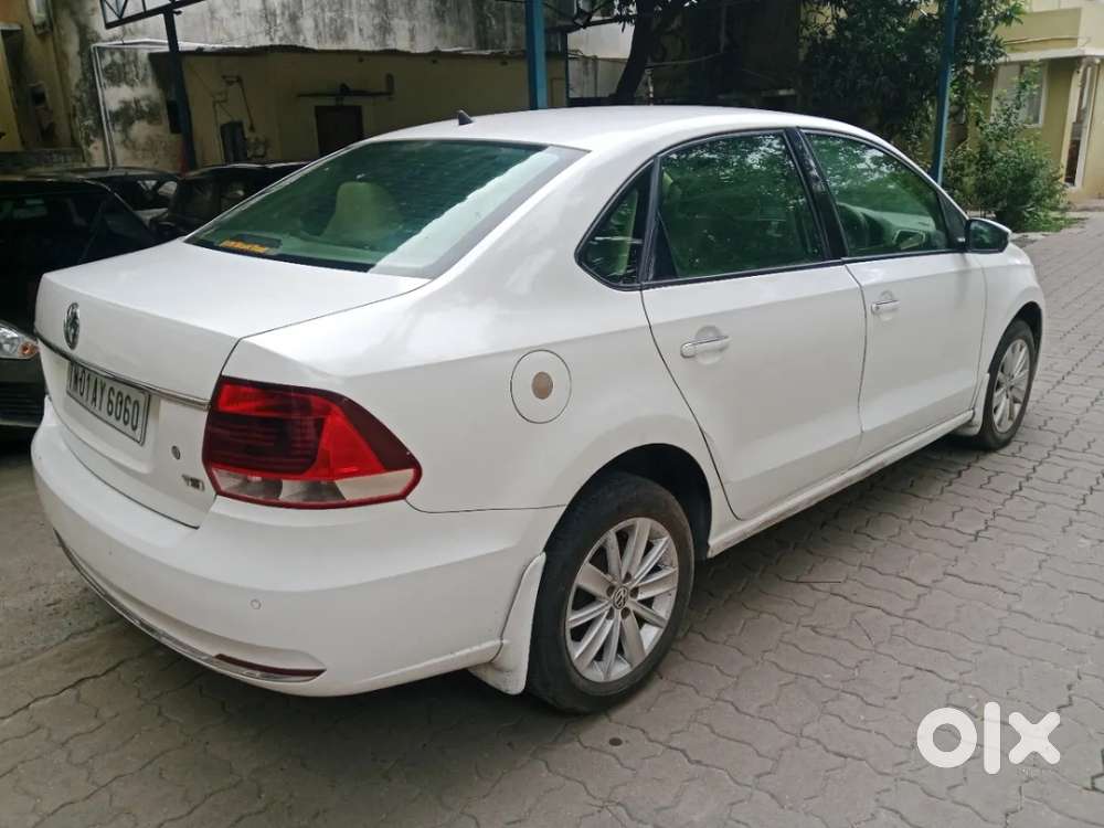 Volkswagen Vento Petrol Highline, 2015, Petrol