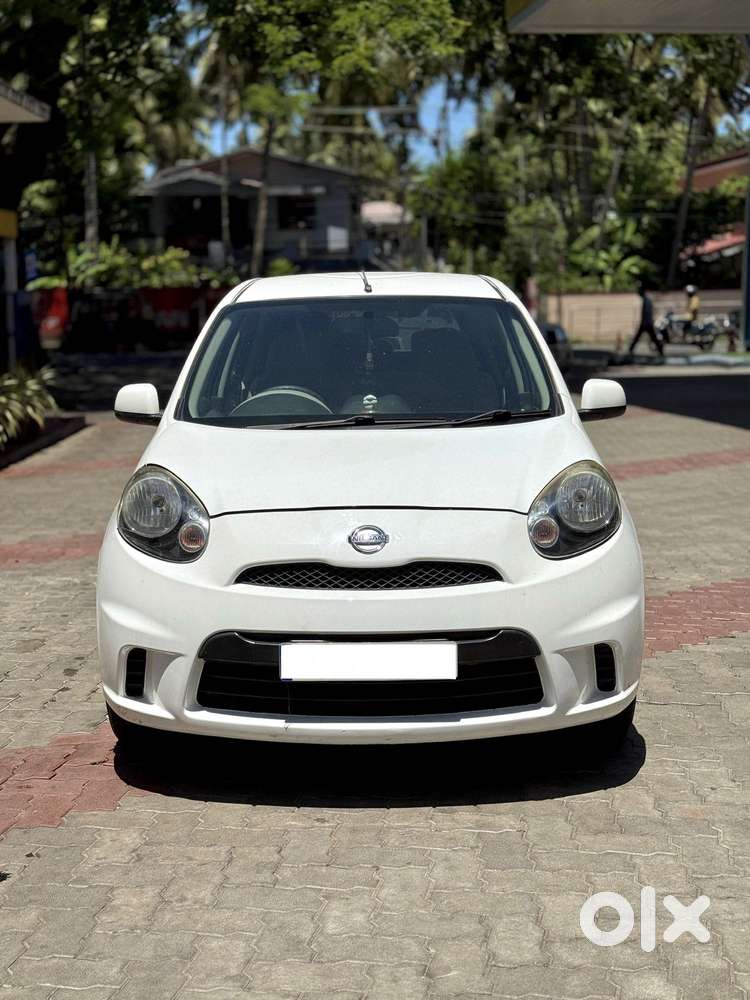 Nissan Micra Cvt Xv, 2015, Petrol