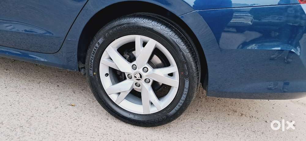 Skoda Octavia 2.0 Style Tsi At, 2021, Petrol