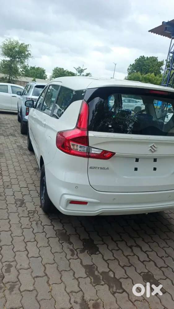 Maruti Suzuki Ertiga 2026 Petrol 400 Km Driven
