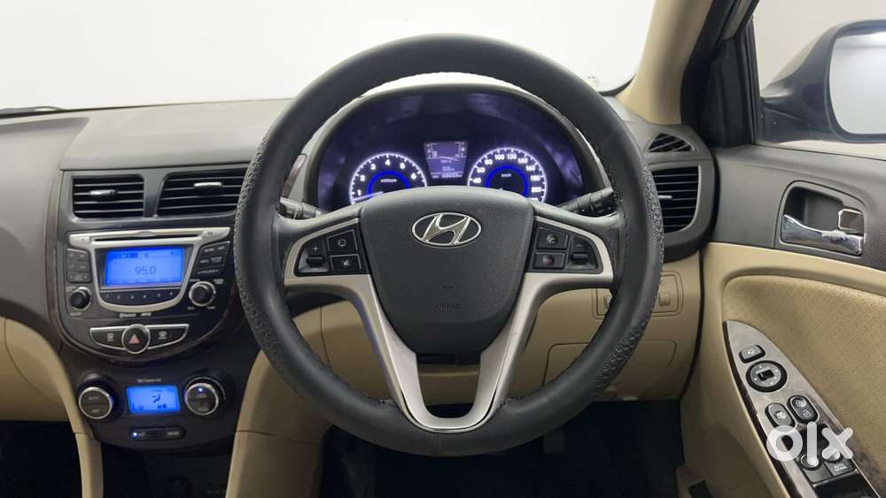 Hyundai Verna 1.6 Vtvt Sx, 2013, Petrol