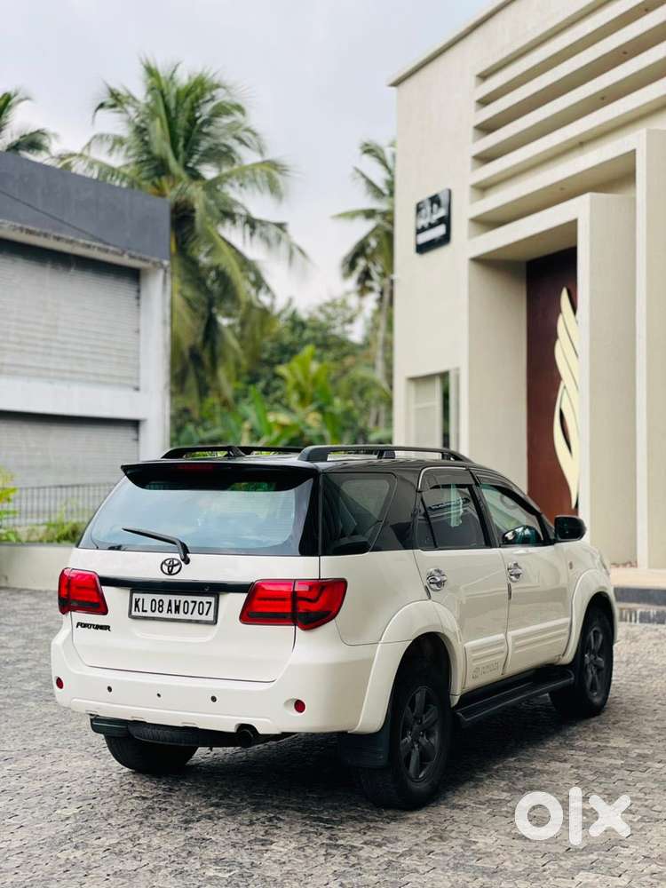 Toyota Fortuner 3.0 4x4 Manual, 2011, Diesel