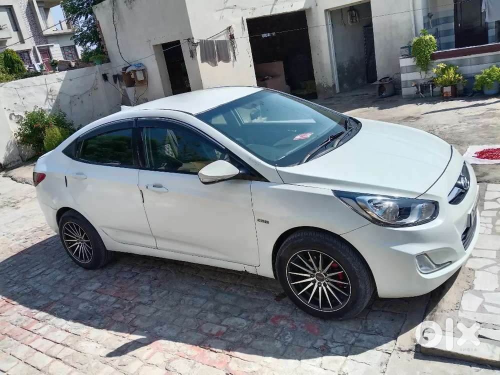 Hyundai Verna 1.6 Sx 2011